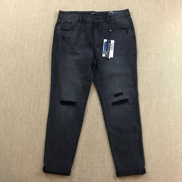 miss poured in blue jeans size 12